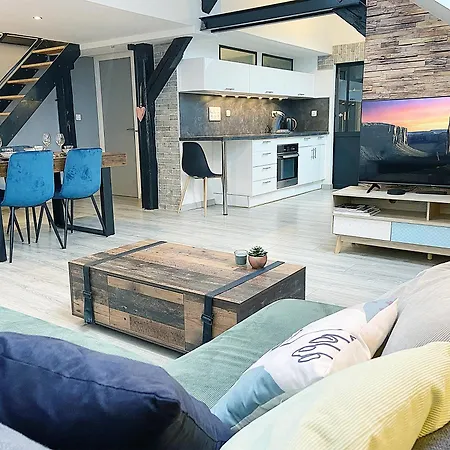 Le Sweet Home, Clim, Parking Prive, Wifi *