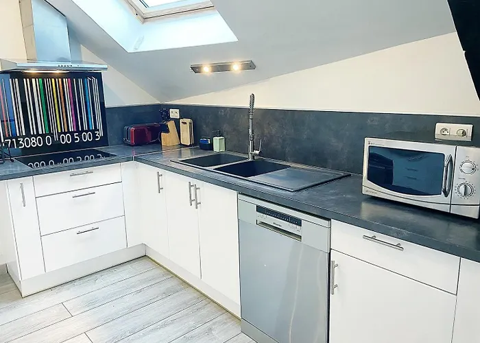 Le Sweet Home, Clim, Parking Prive, Wifi Lägenhet *